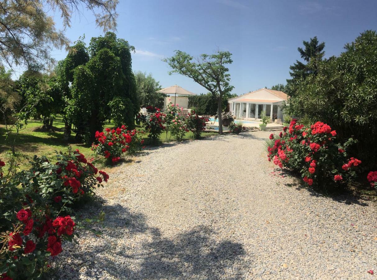Mazet Provencal Hotel Saint-Gilles  Exterior photo